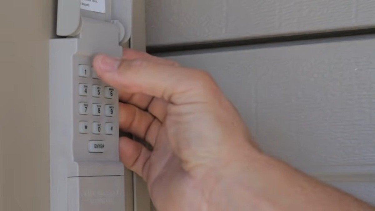 Step-by-Step Guide on How to Change Garage Keypad Code