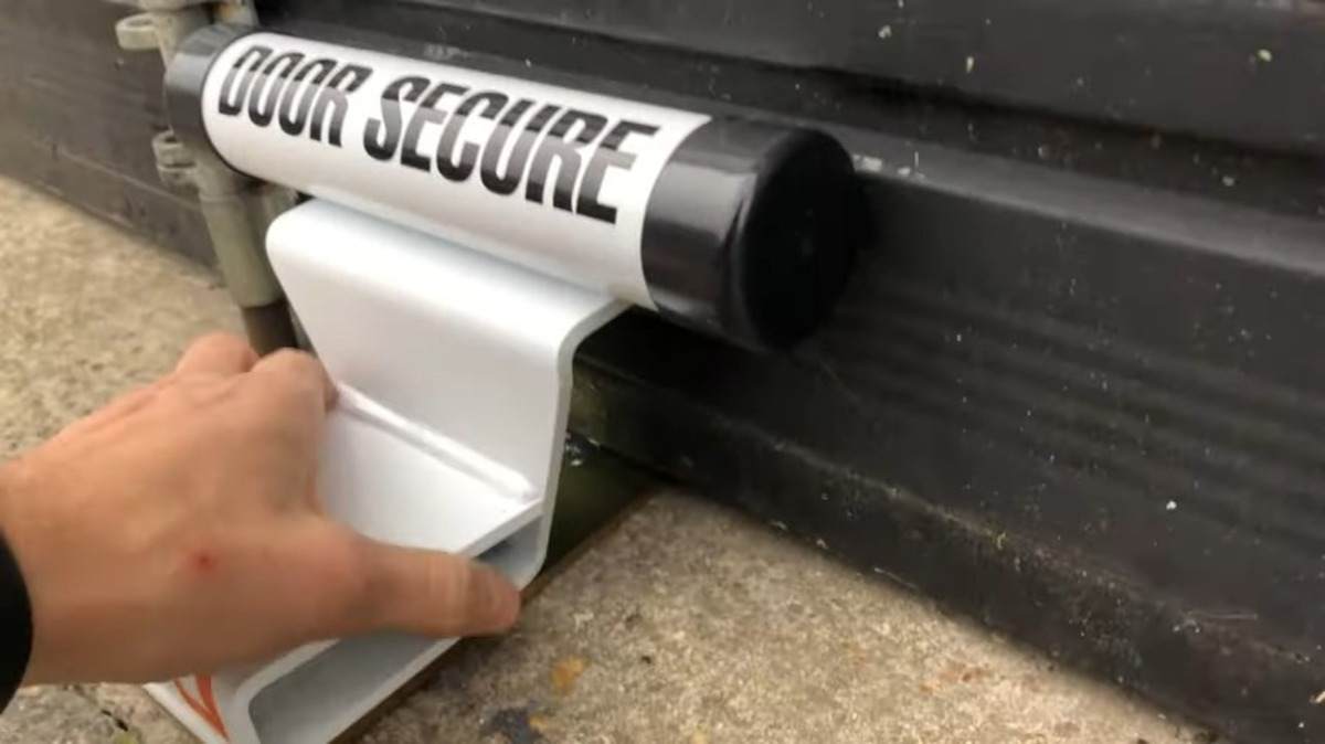 The Metal Hut Garage Door Defender Security Lock Review